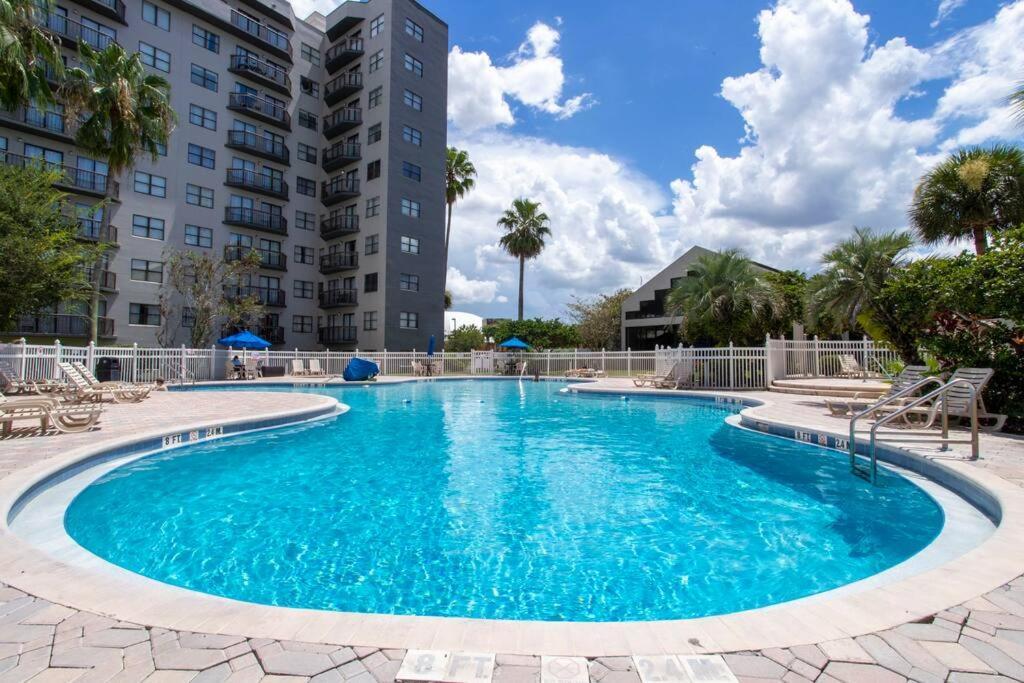 Lakeview 2 Suites 6 Min Universal Studios Orlando Exterior photo